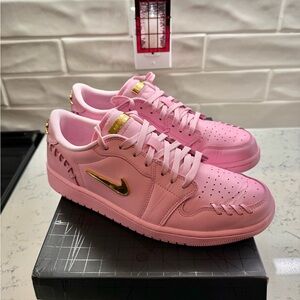 Nike Women's Pink and Gold Sneakers